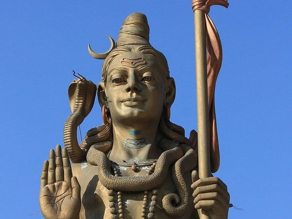 what-is-the-significance-of-the-snake-around-lord-shiva-s-neck-spiritual-today-indya